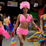 31ª Parada LGBTQIA+ leva música, serviços e reivindicações políticas à Praça Cívica; veja fotos