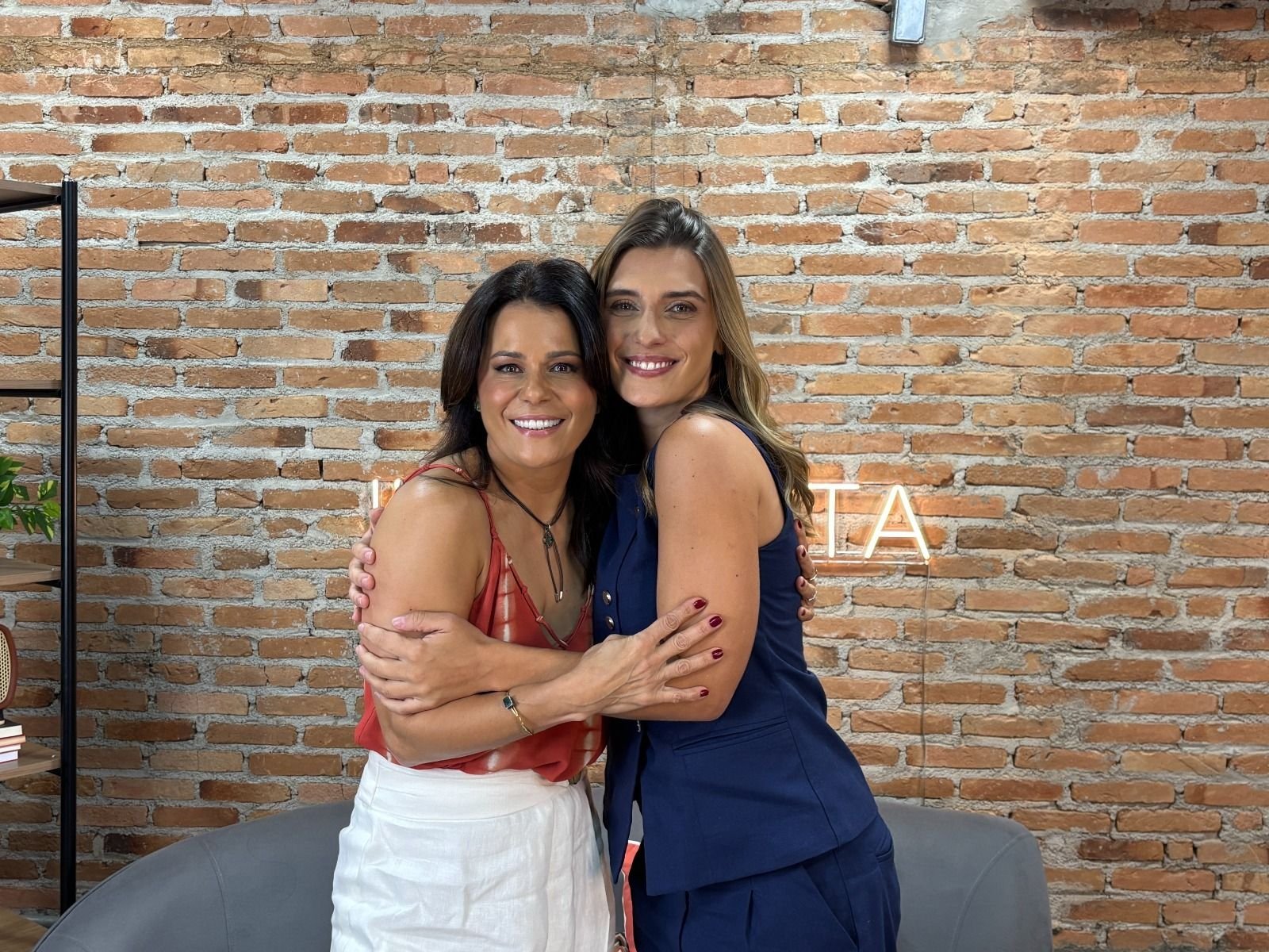 Adriana Araújo fala sobre carreira, maternidade e combate à violência no Imprevista: “Tive muitos momentos de medo”