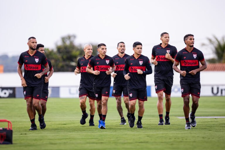 Atlético conta com três baixas para enfrentar o São Bernardo; veja provável escalação