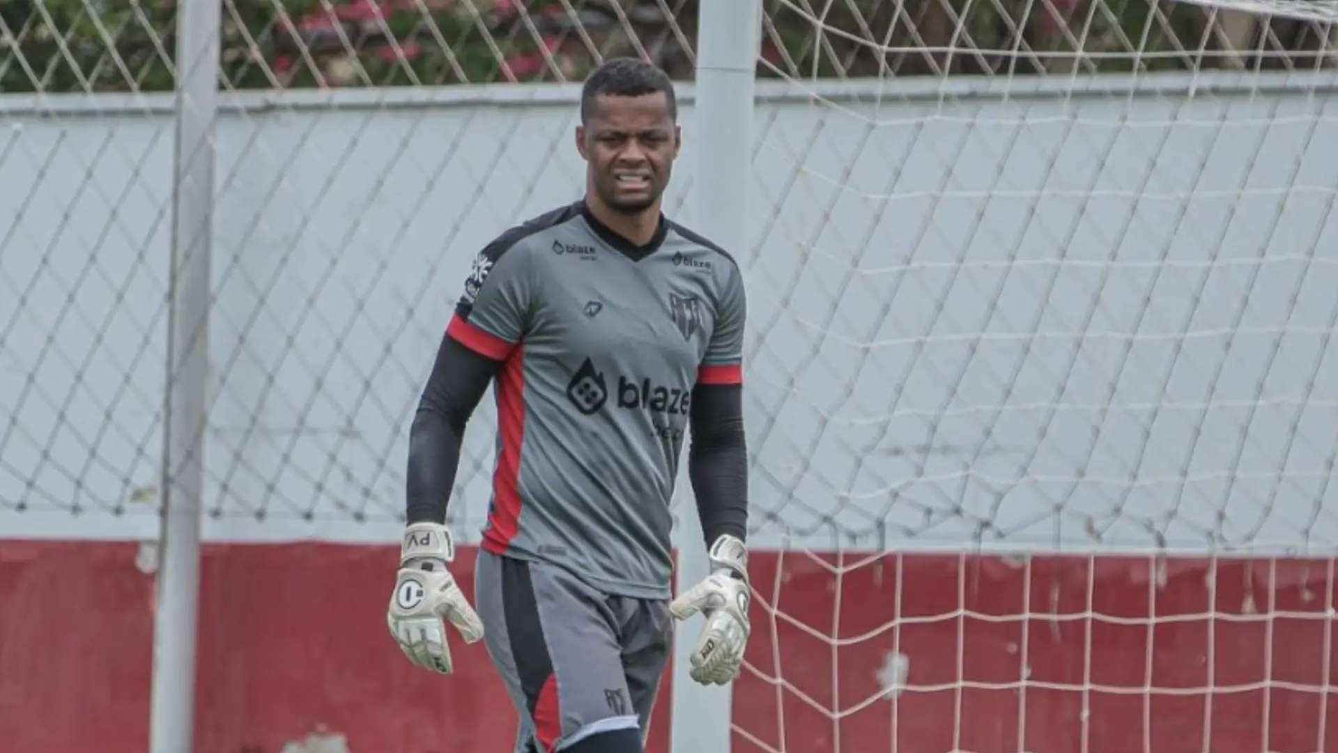Atlético manifesta apoio a Paulo Vítor após denúncia de racismo; veja o que diz a súmula da partida