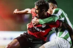 Atlético sofre virada no 1º tempo mas arranca empate contra o Juventude em Caxias