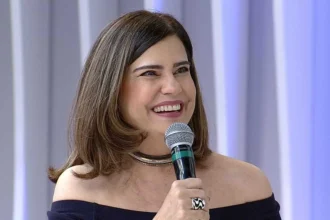 Atriz Mayara Magri chama atenção ao fazer ensaio sensual aos 64 anos: ‘Nessa idade é diferente’; veja fotos