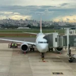 Avião com 190 pessoas retorna e faz pouso de emergência no Aeroporto de Goiânia
