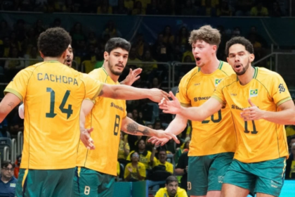 Brasil vence a segunda no Sul-Americano masculino e segue sem perder sets