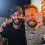 Bruno Peixoto recebe apoio de Gusttavo Lima durante show Buteco
