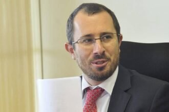 Chefe da CGU, Vinícius Marques de Carvalho tenta ampliar poder no Cade