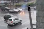Chuva em Goiânia: após explosão, cabo de energia pega fogo no asfalto da T-7