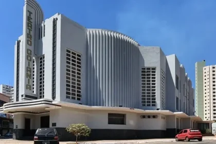 Conheça o prédio de Goiânia projetado para parecer um transatlântico