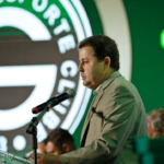 Conselho do Goiás autoriza empréstimo milionário para quitar dívidas com elenco