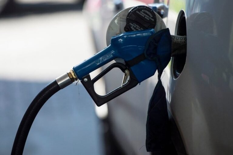 Contaminação causada por posto de gasolina em Goiás é 534 vezes acima do limite, aponta laudo
