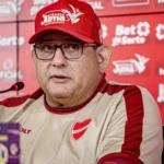 De bom tamanho? Guto cita desgaste antes de jogo com Avaí: “Não tivemos 72 horas”