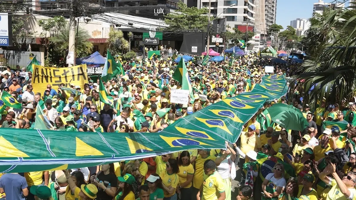 Direita protesta contra Moraes e PT no 7 de setembro em Goiânia