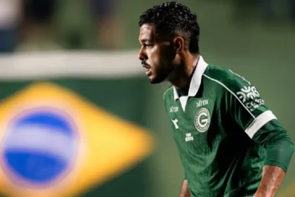 Djalma Silva diz que expulsão atrapalhou o Goiás contra o Fortaleza: “11 contra 11 teríamos vencido”