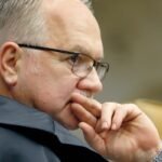Fachin avalia tirar de Mendonça e assumir casos Master e INSS para conter crise no STF