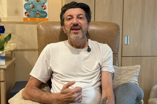 feed-image-1788543643 "Serão boas notícias", garante Lito Sousa em novo vídeo após receber alta