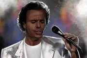 feed-image-1788563507-2 Julio Iglesias é alvo de novas denúncias de agressão sexual