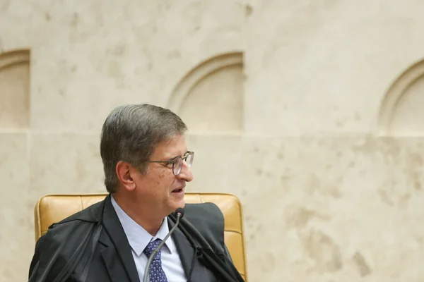 feed-image-1788571416 PGR apura possível interferência em relatório da PF sobre Moraes e Vorcaro
