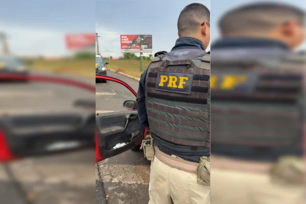 feed-image-1788617711 "Corsonha": PRF apreende maconha escondida dentro Corsa na BR-020