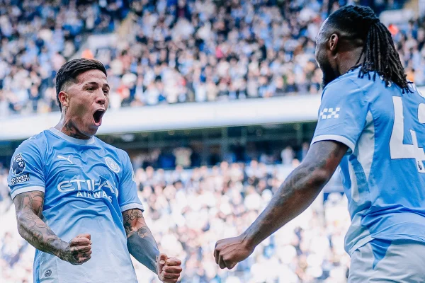 feed-image-1788625440 Em estreia de Enzo Fernández, City vence Coventry pela Premier League