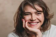 feed-image-1788625445-1 Amigo de Titina Medeiros morre 4 dias após dizer que "reencontraria" atriz
