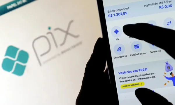 feed-image-1788660777 R$ 186,89 bilhões: Pix bate recorde diário de operação, diz Banco Central