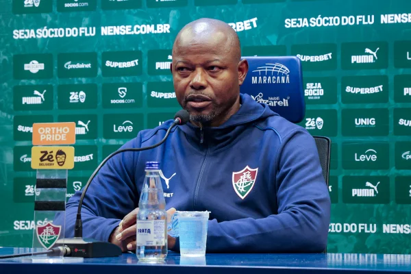 feed-image-1788668603 Marcão valoriza banco de reservas após Lucho Acosta decidir contra o Vasco