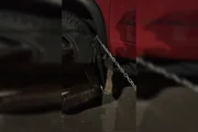 feed-image-1788699674-2 Homem bêbado é preso após invadir DP com caminhonete e xingar policiais