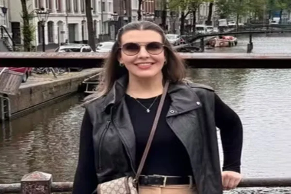 feed-image-1788703273 Médica é encontrada morta a facadas em apartamento ao lado do filho bebê