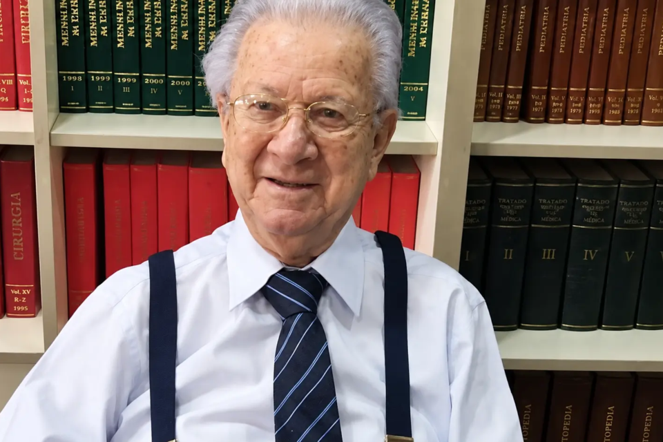 feed-image-1788706360 Anis Rassi: um dos médicos mais importantes de Goiânia era chamado de ‘operador de galinhas’ na infância; conheça história