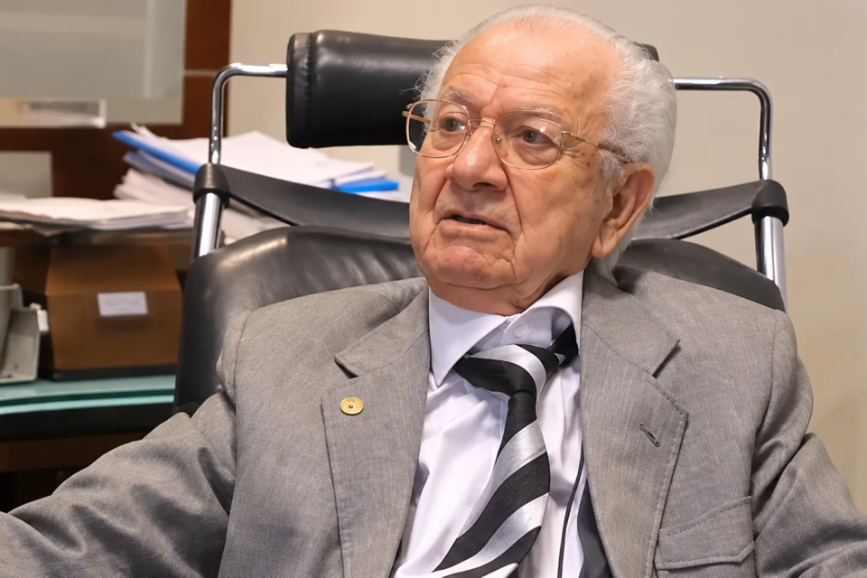  Anis Rassi: um dos médicos mais importantes de Goiânia era chamado de ‘operador de galinhas’ na infância; conheça história