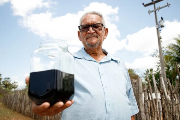 feed-image-1788734483-1 Sítio onde agricultor achou petróleo entra em área de exploração, diz ANP