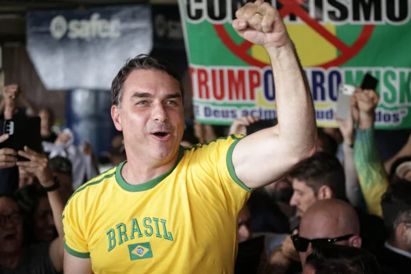 feed-image-1788762073 Comício de Flávio no 7 de Setembro em SP testa força do bolsonarismo