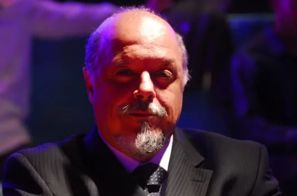 feed-image-1788778254 Morre Roney Facchini, de Rá Tim Bum e Malhação, aos 73 anos
