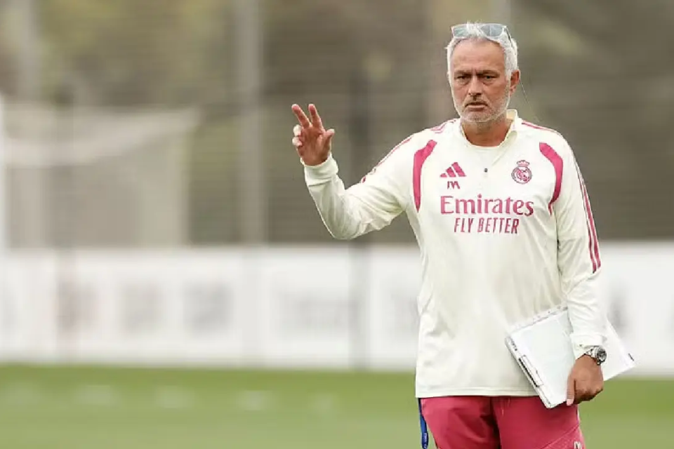 feed-image-1788830447 Só isso professor? Mourinho diz que Endrick deve jogar estreia da Champions “De 5 a 10 minutos”
