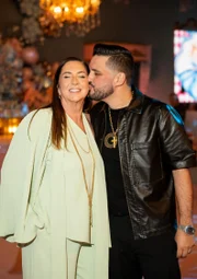 feed-image-1788863460-1 Mãe de Virginia revela planos de casamento durante aniversário do neto
