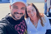 feed-image-1788863460-4 Mãe de Virginia revela planos de casamento durante aniversário do neto