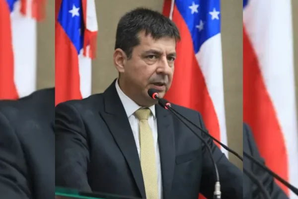 feed-image-1788871271 Mendonça afasta chefe da Inteligência da PF após apontar monitoramento