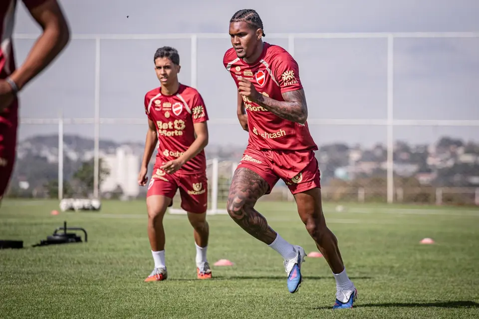 feed-image-1788881492 Saiba quem está fora e os possíveis retornos no Goiás e no Vila Nova para o clássico
