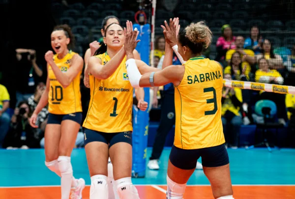 feed-image-1788919354 Seleção Brasileira de Vôlei Feminino derrota a Venezuela por 3 x 0