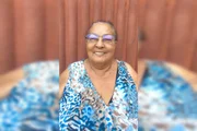 feed-image-1788943924-1 Após esperar na chuva por maca, idosa morre em hospital no Entorno do DF