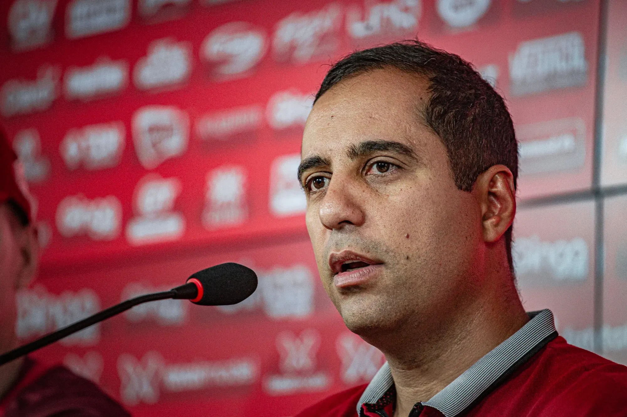 feed-image-1789093241 Após bate-boca, Hugo Bravo dispara contra Tadeu: “Sempre se apresentou com muita arrogância”