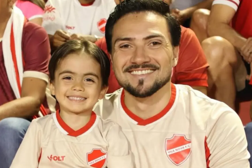 feed-image-1789179037 Amor de berço: Pai vilanovense aposta no amor pelo futebol para criar memórias afetivas com o filho