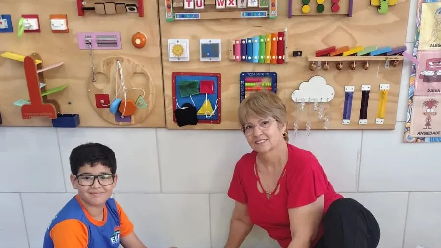feed-image-1789215643 Uso de salas sensoriais na educação cresce em Goiás, e Edéia passa a utilizar estrutura