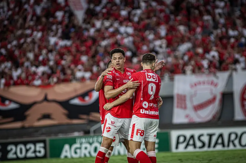 feed-image-1789396572 Para assumir a liderança! Vila abre série de decisões contra equipes do Z-4