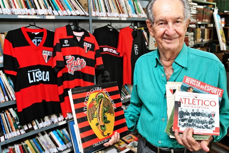  Fonte inesgotável de conhecimento sobre cultura de Goiás, Bariani Ortêncio foi goleiro do Atlético e dono de loja de discos