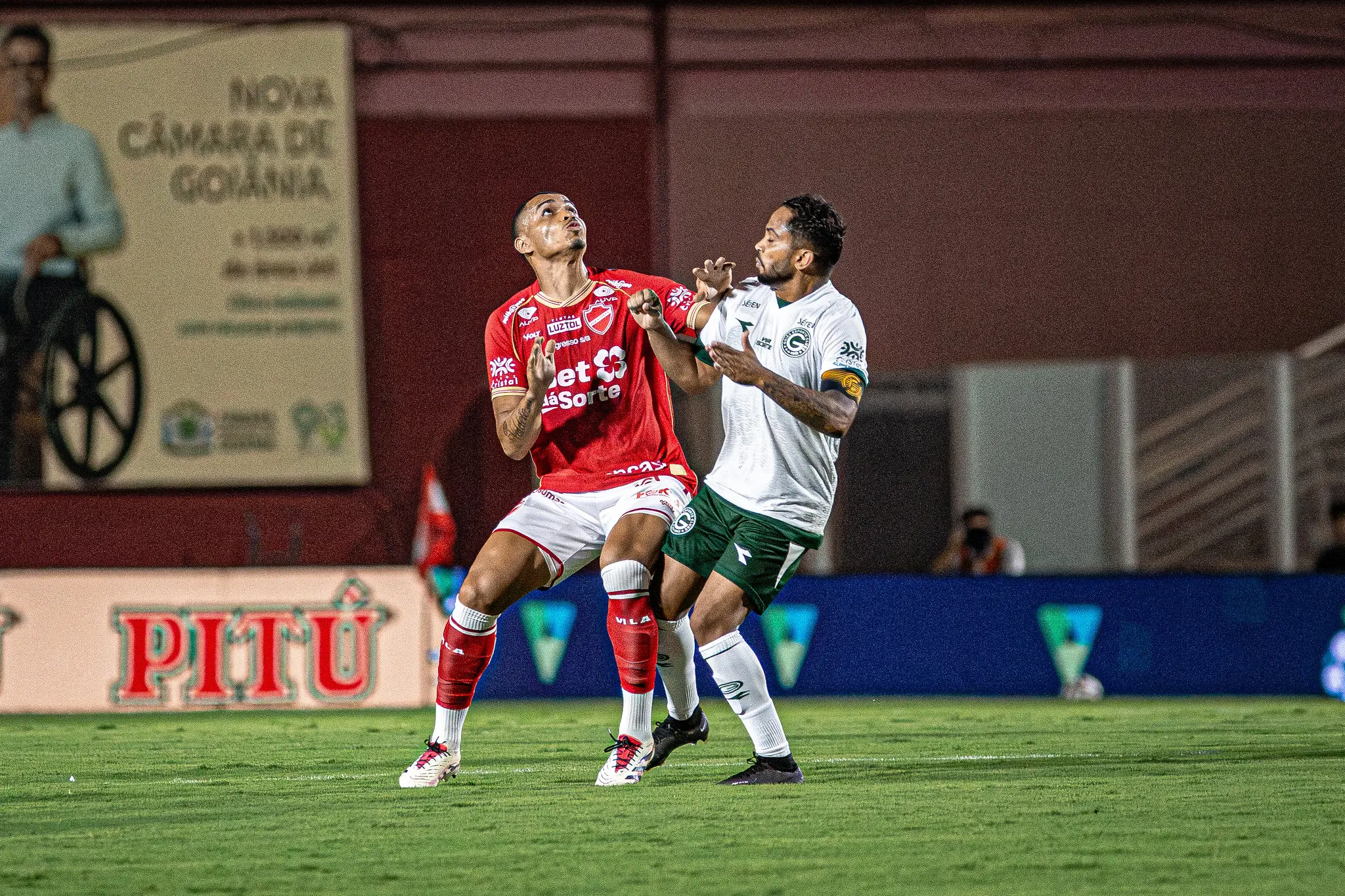 feed-image-1789566689 Série B: veja as chances de acesso de Vila Nova, Atlético-GO e Goiás no Brasileirão