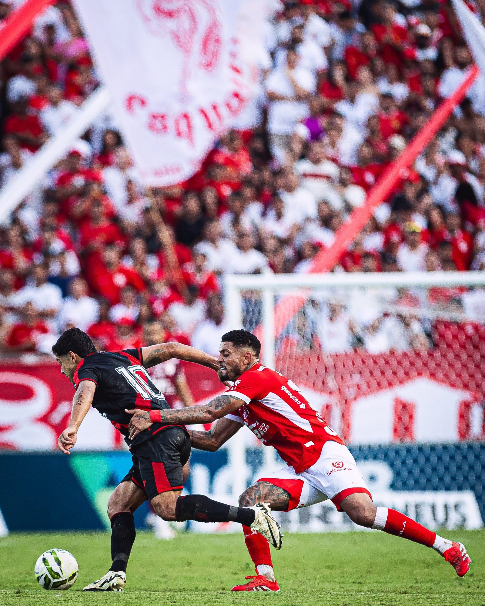 feed-image-1789596085 Se a série B terminasse hoje, Vila Nova e Atlético se enfrentariam nos playoffs. Já pensou?