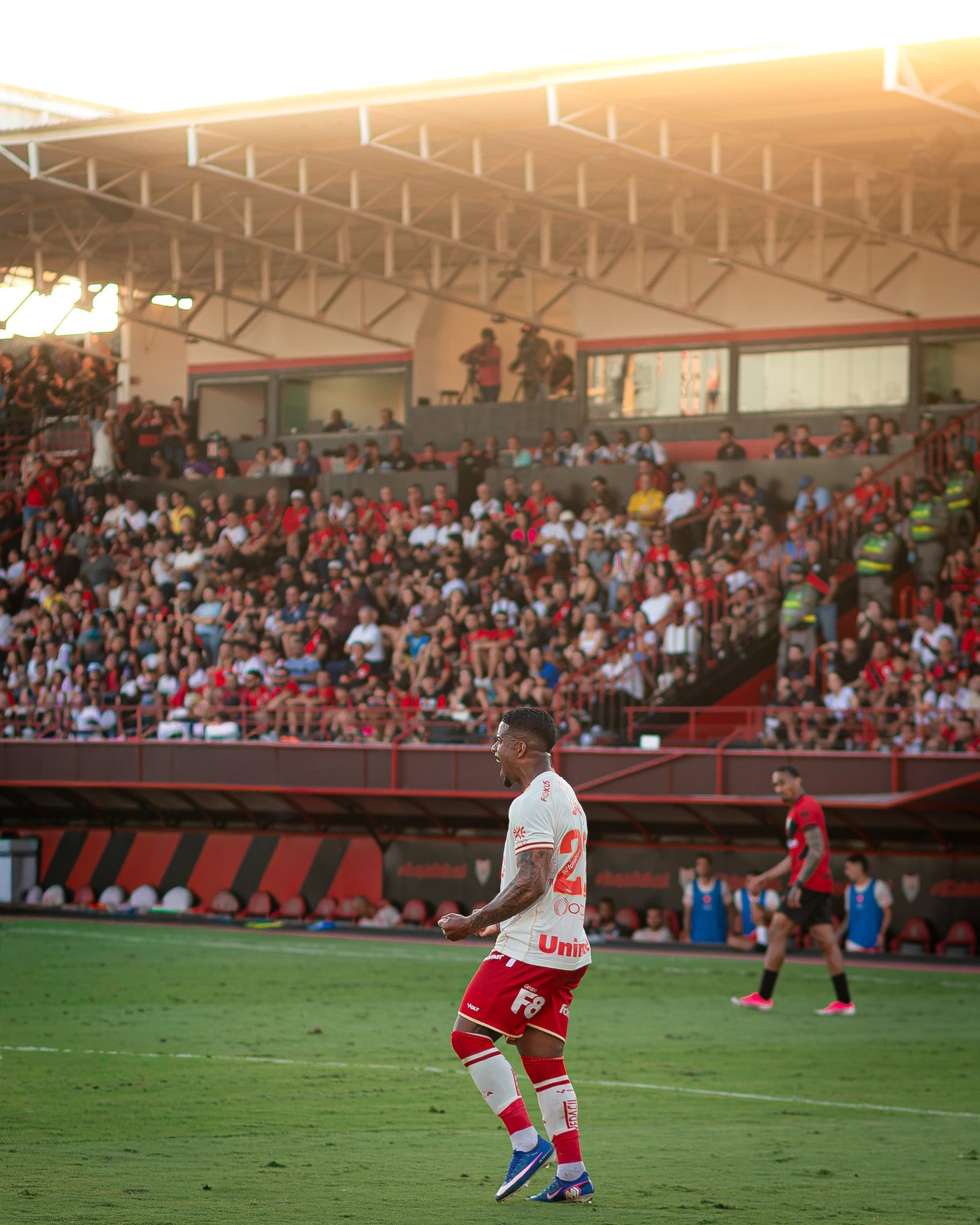 feed-image-1789596102 Se a série B terminasse hoje, Vila Nova e Atlético se enfrentariam nos playoffs. Já pensou?