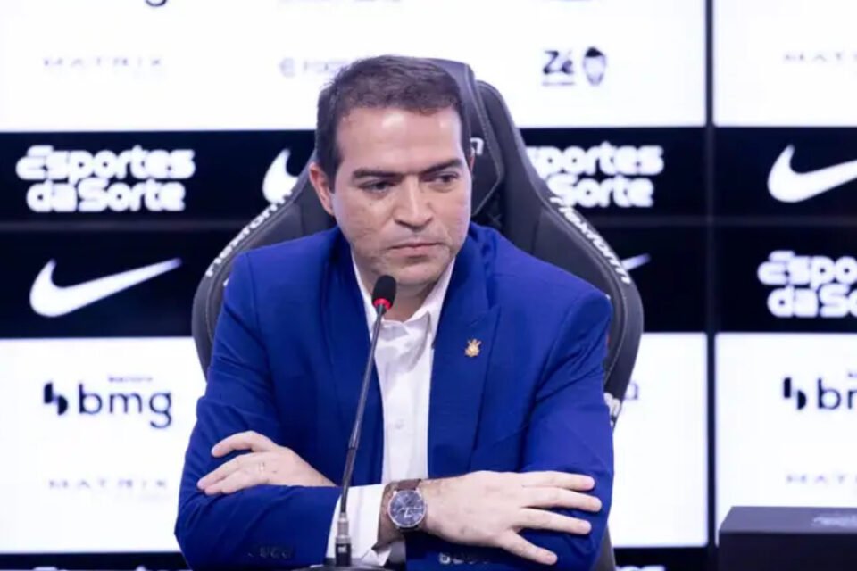 feed-image-1789700456 Diniz será demitido? Diretor de futebol do Corinthians abre o jogo sobre situação