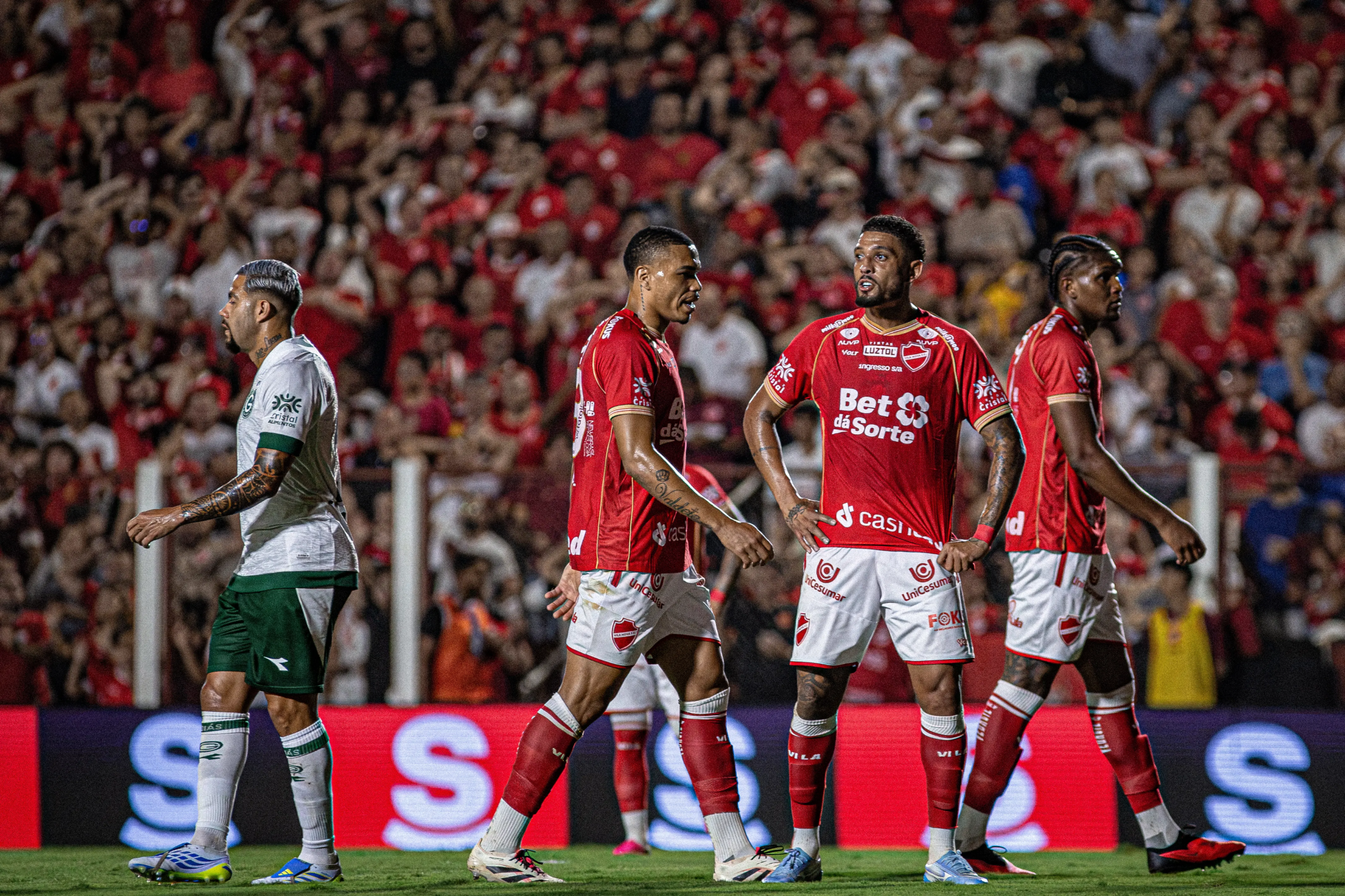 feed-image-1789759928 Vila Nova recebe América-MG de olho na liderança da Série B